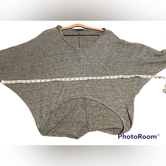 Brandy Melville Cropped Wool Blend Longsleeve - Picture 3 of 6